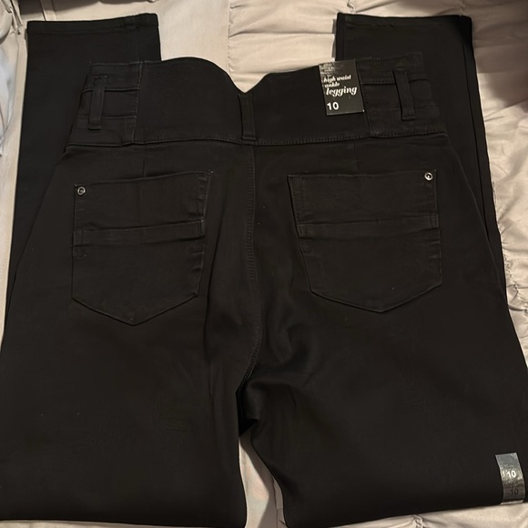 NY&CO High Waist Ankle Pant - Picture 5 of 6